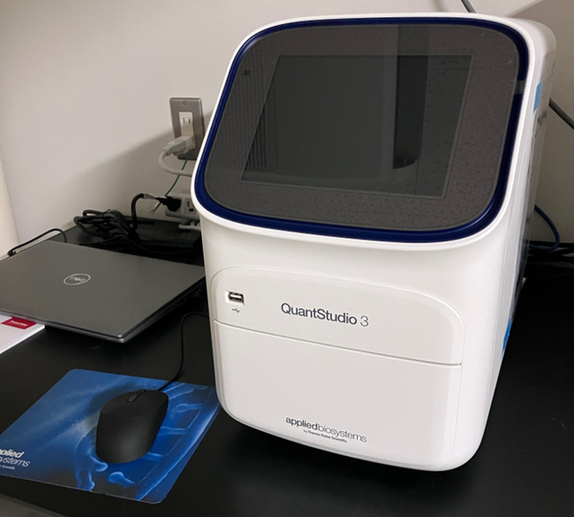リアルタイムPCR QuantStudio 3