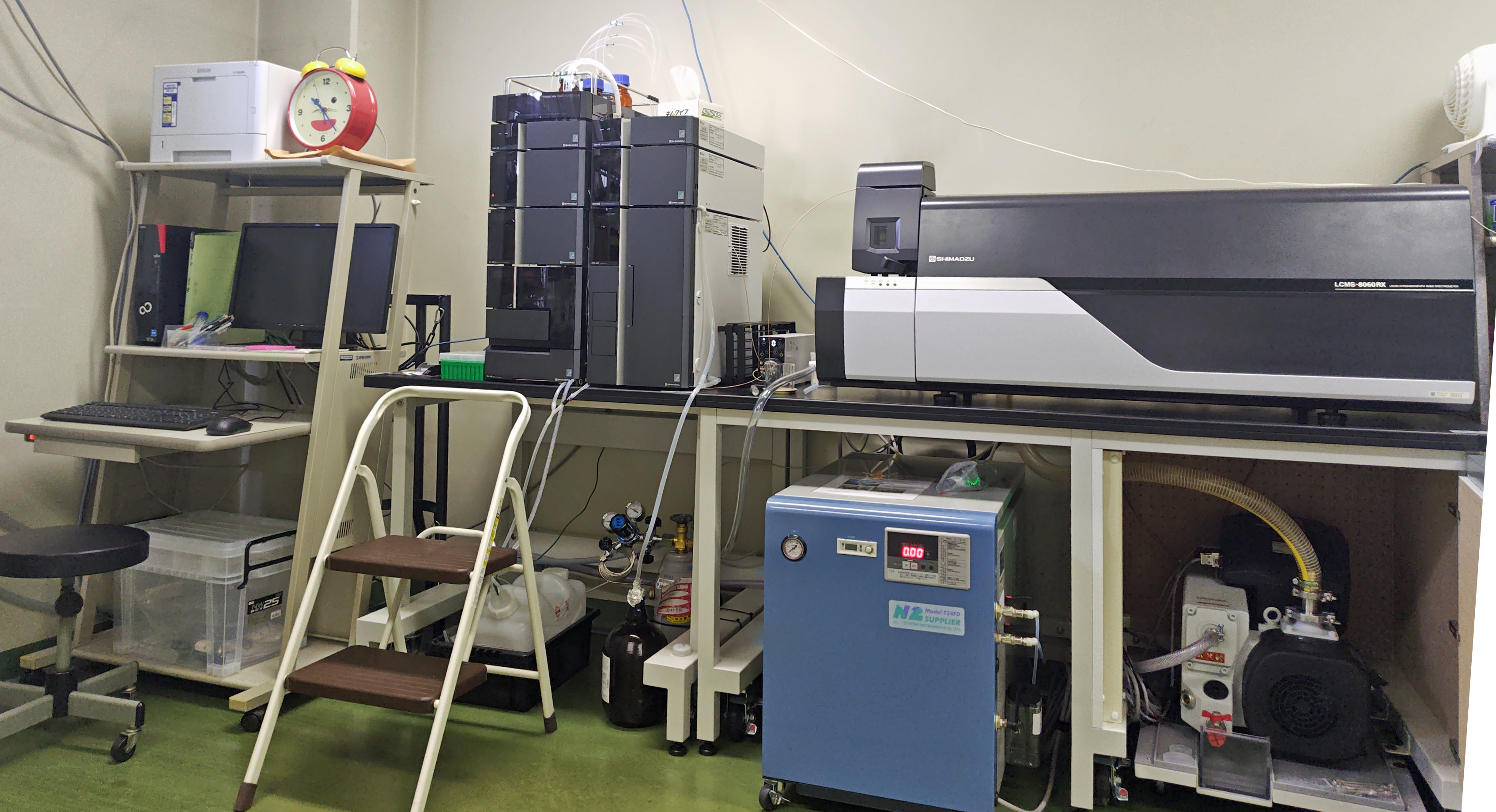 質量分析装置(UPLC-MS/MS)　LCMS8060RX(島津製作所)